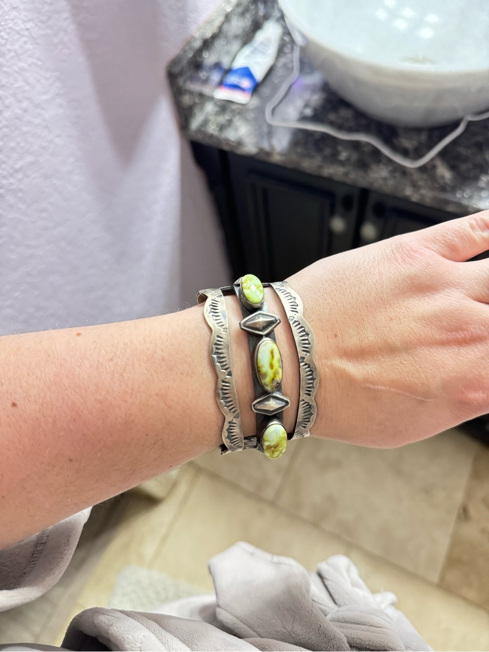 Chimney Butte Palomino Cuff